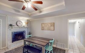 New Cozy Home 10 Min To Magnolia And Baylor